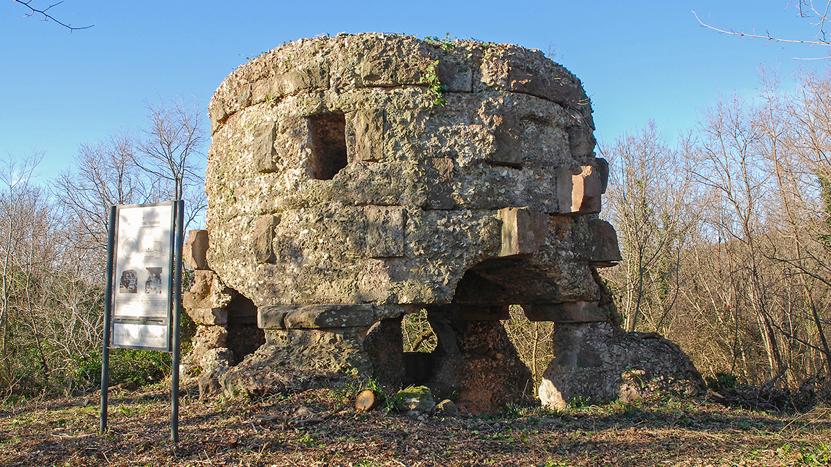 Mausoleo Romano del Terrone